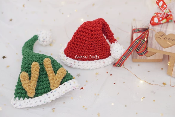 Free Pattern Christmas Hat with Antlers